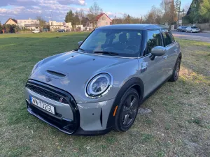 Mini Cooper Linia Classic 2023