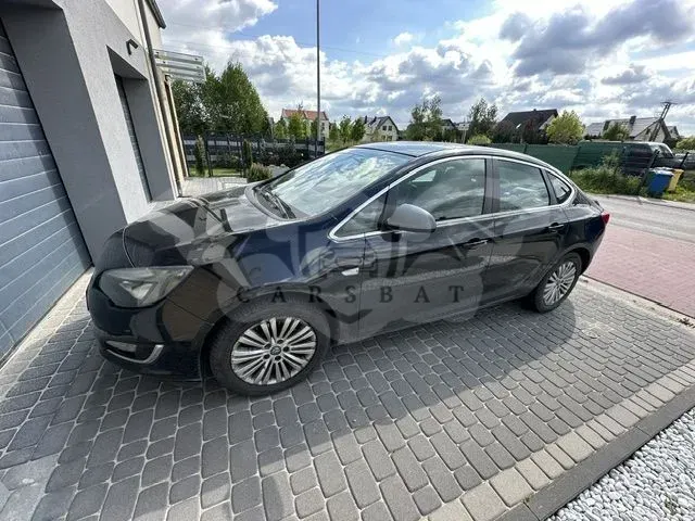 Opel Astra J 1.7 CDTI Executive 2013