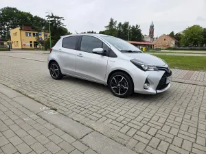Toyota Yaris III 1.5 VVT-i Comfort mit Design Paket 2016