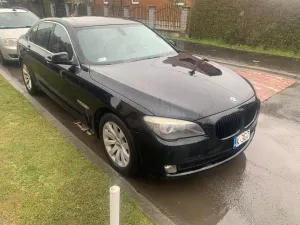 BMW 7 Series F01 750i xDrive 2011