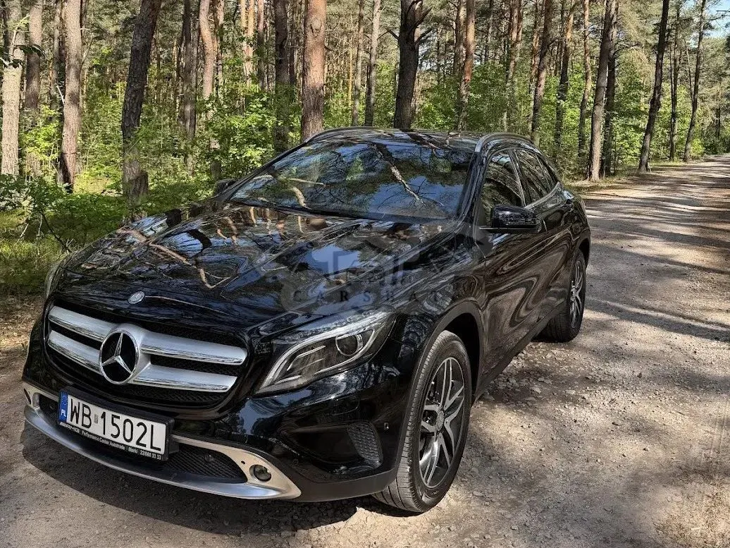 Mercedes-Benz GLA 250 4-Matic 2015