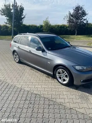 BMW 3 Series E90/E91/E92/E93 318d 2009