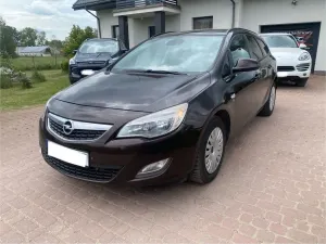Opel Astra J 1.7 CDTI Edition 150 2012