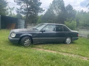 Mercedes-Benz E 1992
