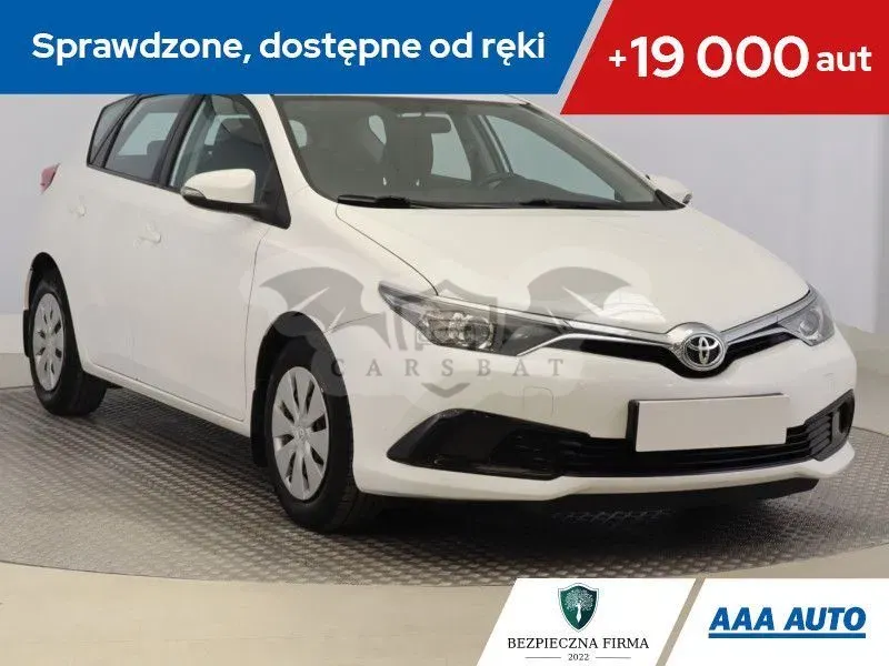 Toyota Auris II 2015