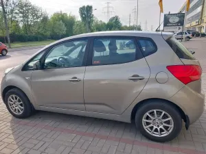 Kia Venga 1.4 L 2012