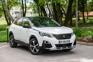 Peugeot 3008 II PureTech 130 Stop & Start Access 2018