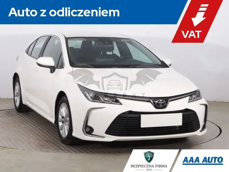 Toyota Corolla Seria E16 2022