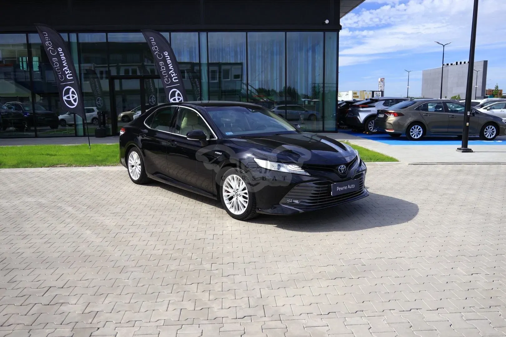 Toyota Camry 2.5 Hybrid Executive CVT 2019
