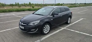 Opel Astra J 2.0 CDTI Sport 2012