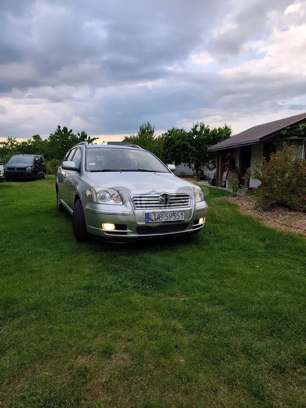 Toyota Avensis II 2.0 D-4D Combi 2003