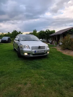 Toyota Avensis II 2.0 D-4D Combi 2003