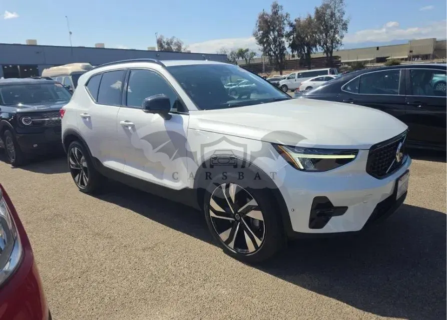 Volvo XC40 2023