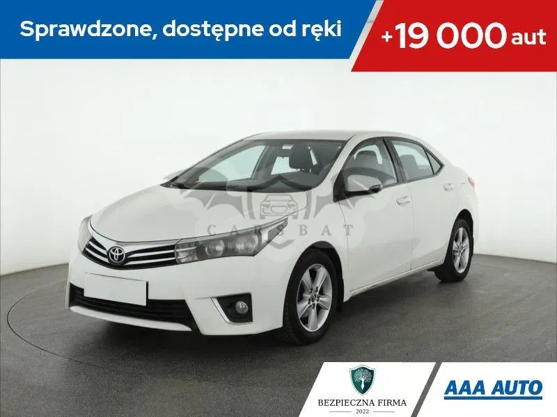 Toyota Corolla Seria E16 2014