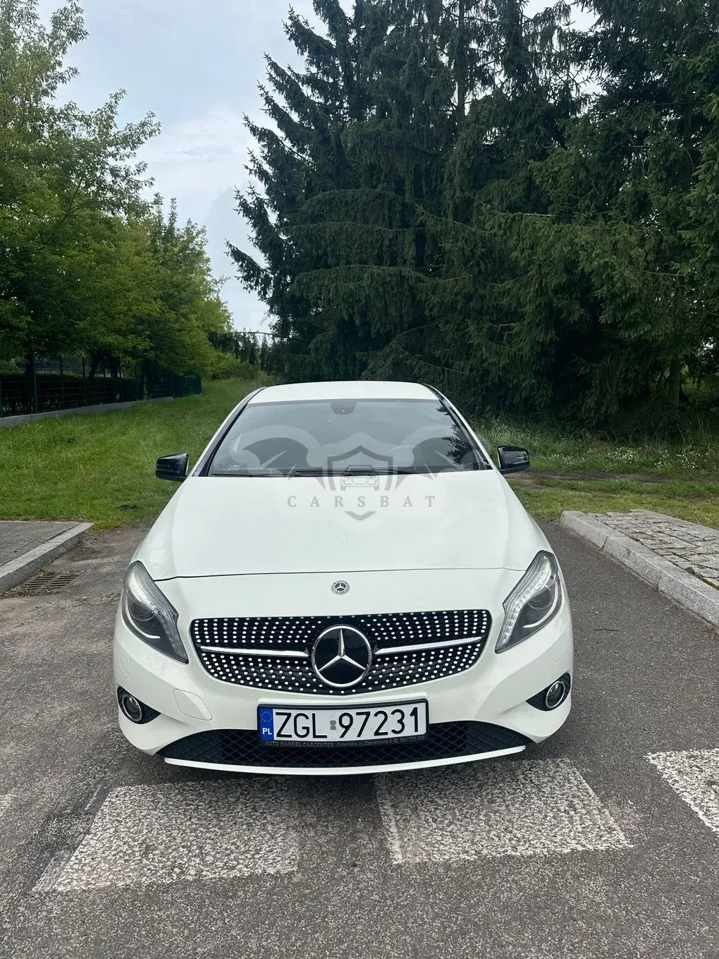 Mercedes-Benz A W176 180 (BlueEFFICIENCY) 7G-DCT 2013