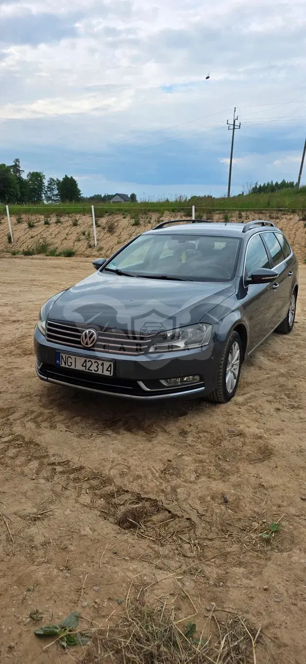 Volkswagen Passat B7 2.0 TDI DPF Comfortline 2011