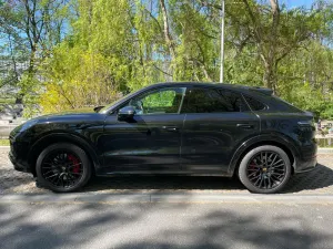 Porsche Cayenne III GTS 2022