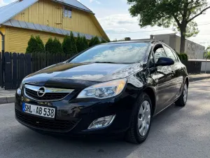 Opel Astra J 1.6 150 Jahre 2010