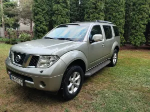 Nissan Pathfinder 2.5 D LE 2007