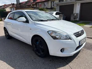Kia Ceed I 1.6 Crdi Comfort 2008