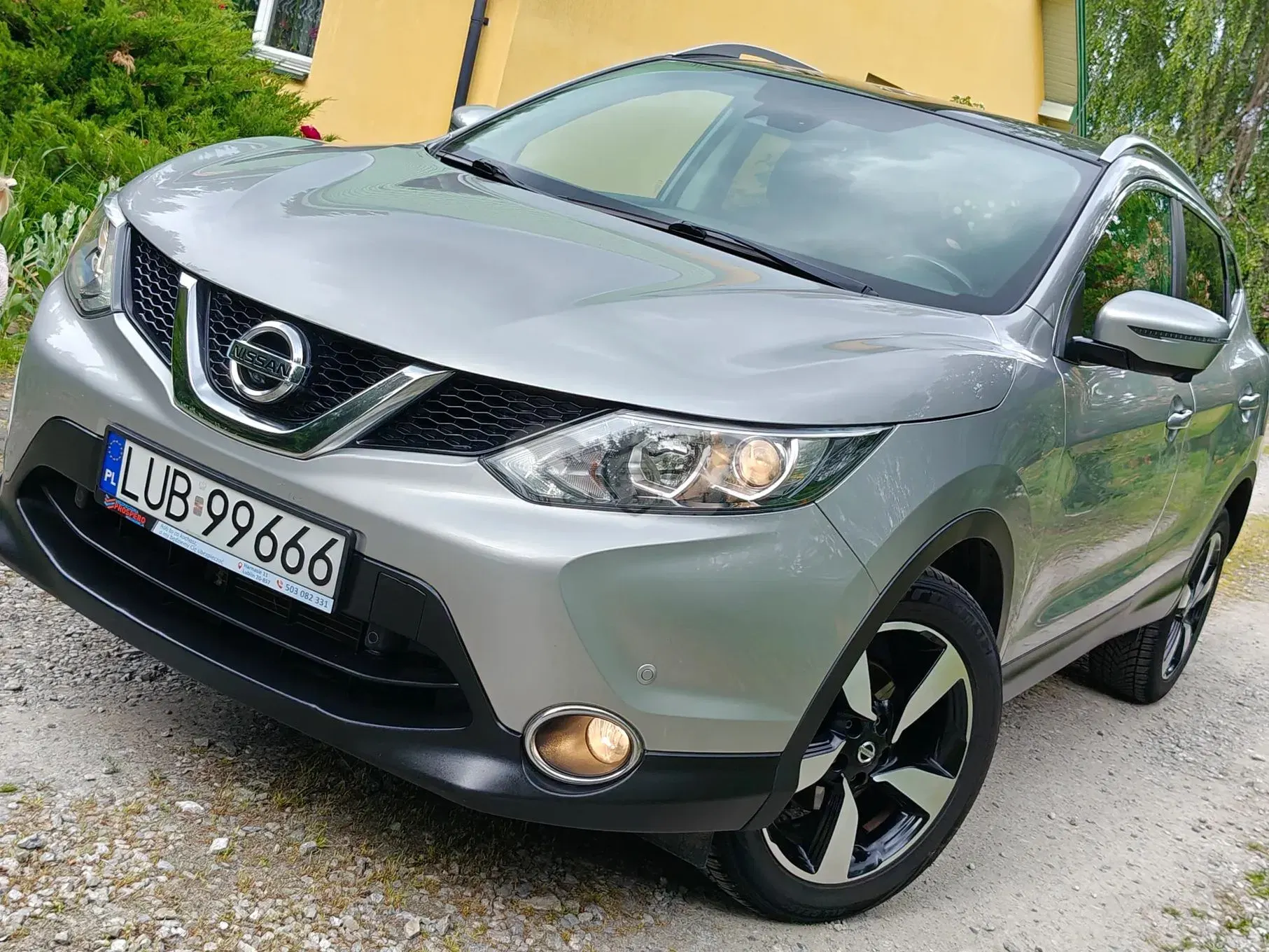 Nissan Qashqai II 1.2 DIG-T N-Connecta Xtronic EU6 2017