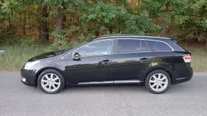 Toyota Avensis III 2.0 D-4D Premium 2010