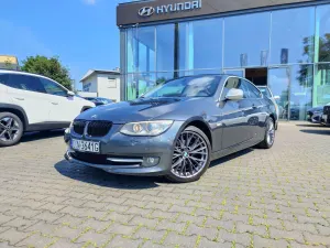 BMW 3 Series E90/E91/E92/E93 318i Edition Exclusive 2012