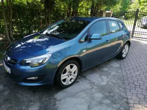 Opel Astra J 1.4 Turbo 2013