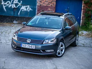 Volkswagen Passat B7 2.0 TDI Highline 2012