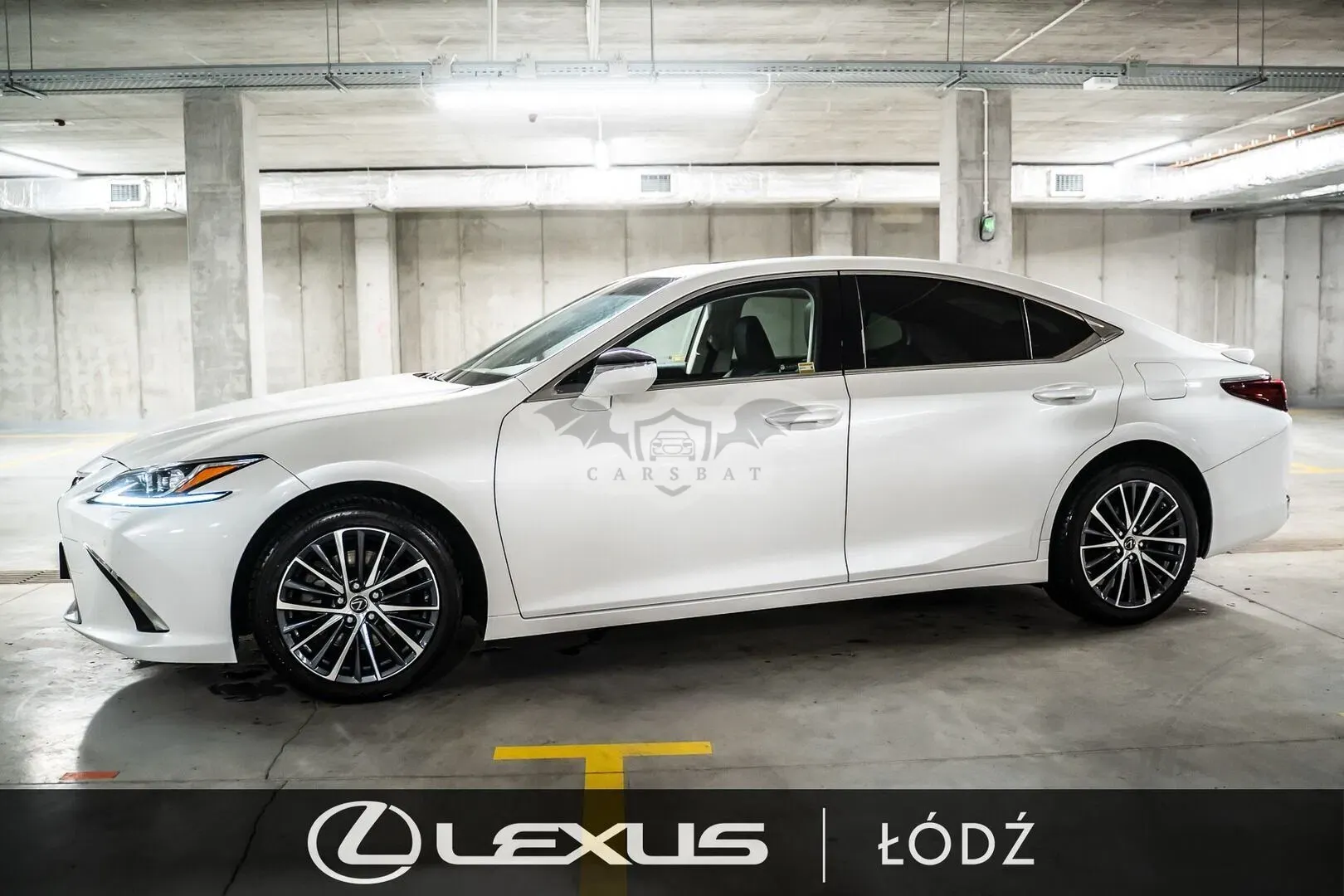 Lexus ES 300h Business Edition 2023