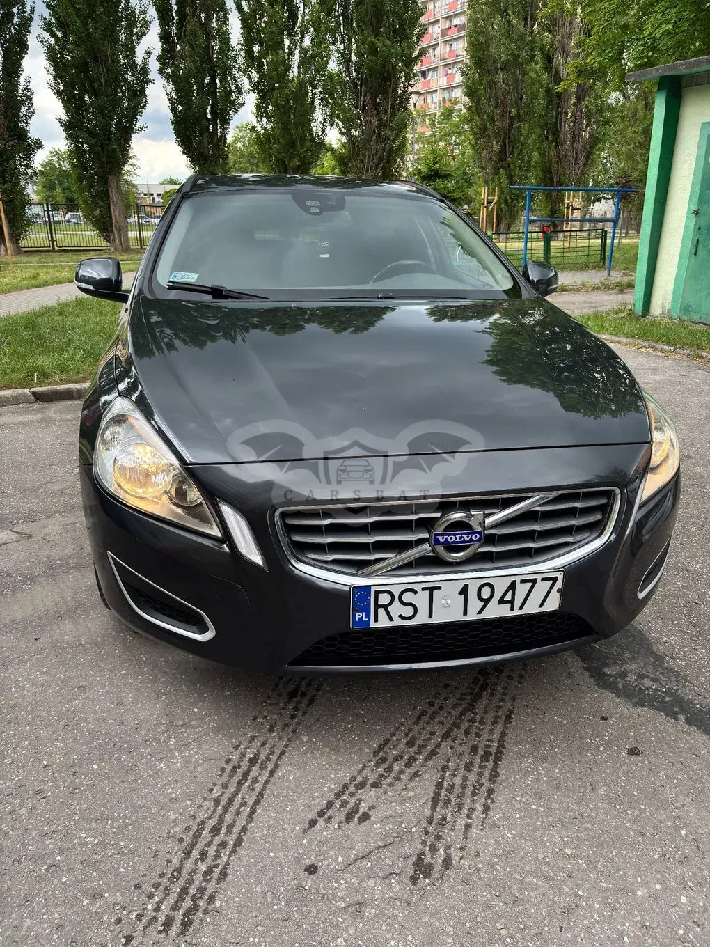 Volvo V60 I D3 Momentum 2011