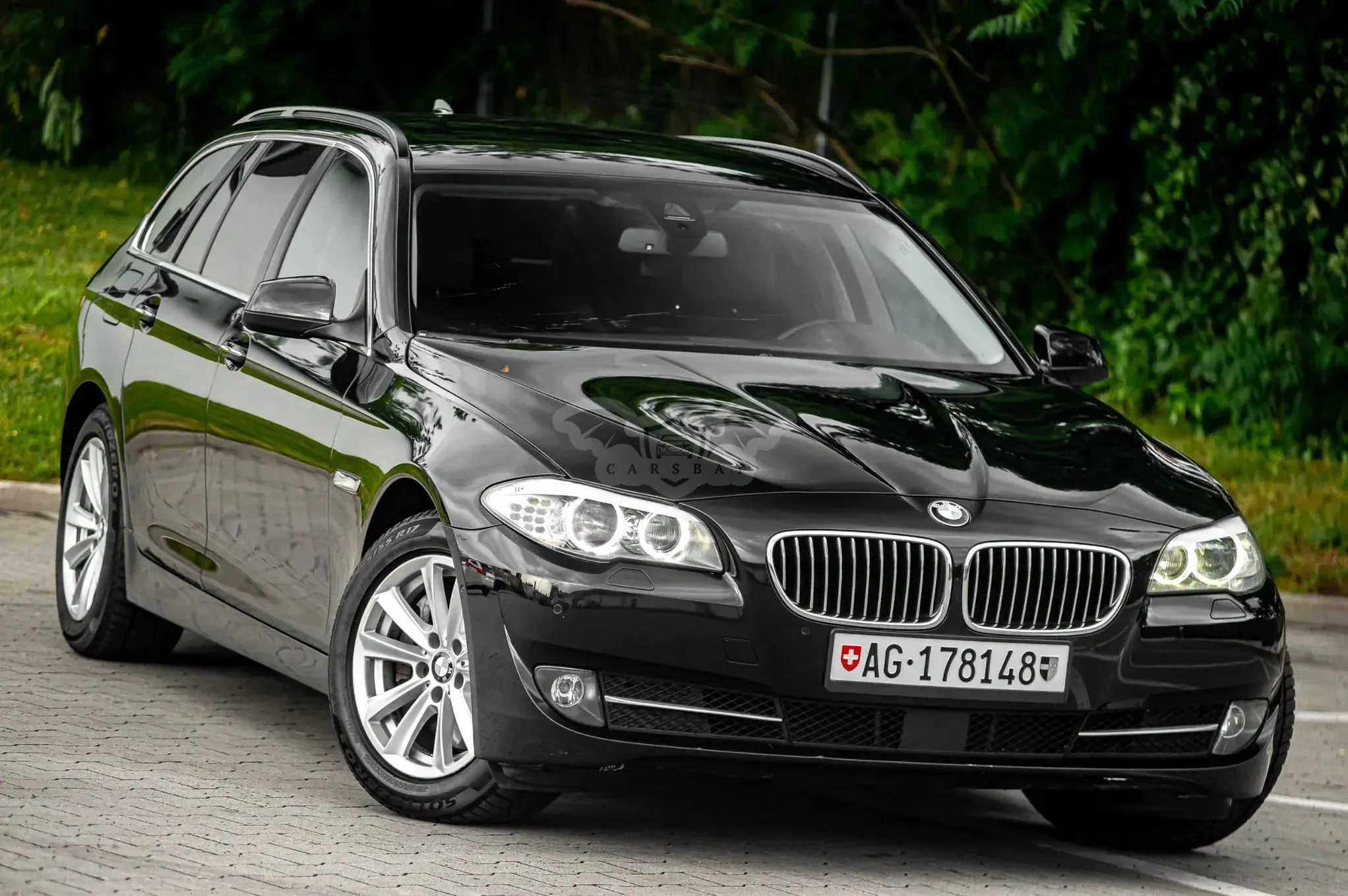 BMW 5 Series F10/F11 530d xDrive 2012