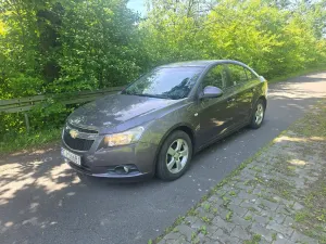 Chevrolet Cruze 1.6 LS 2012