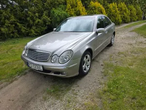 Mercedes-Benz E W211 2004