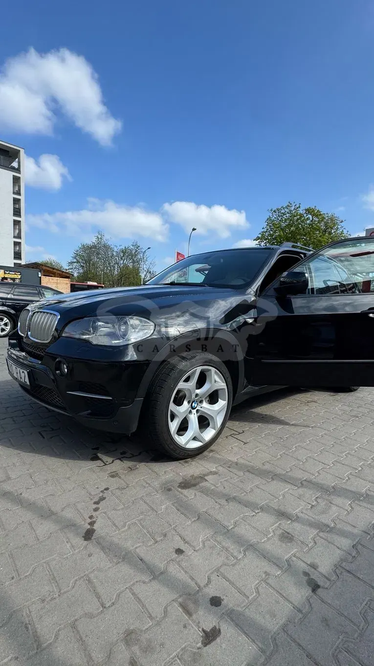 BMW X5 E70 2011