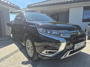 Mitsubishi Outlander III Intense + 2020