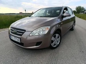 Kia Ceed I 1.4 CVVT LX Basis 2009
