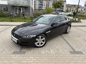 Jaguar XE 2.0 T Prestige 2016