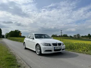 BMW 3 Series E90/E91/E92/E93 320d 2008