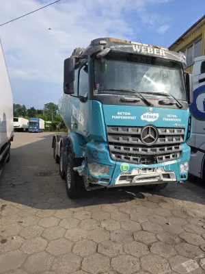Mercedes-Benz Arocs 2017
