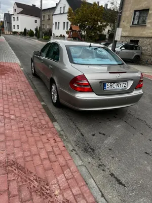 Mercedes-Benz E W211 320 CDI Avantgarde 2005