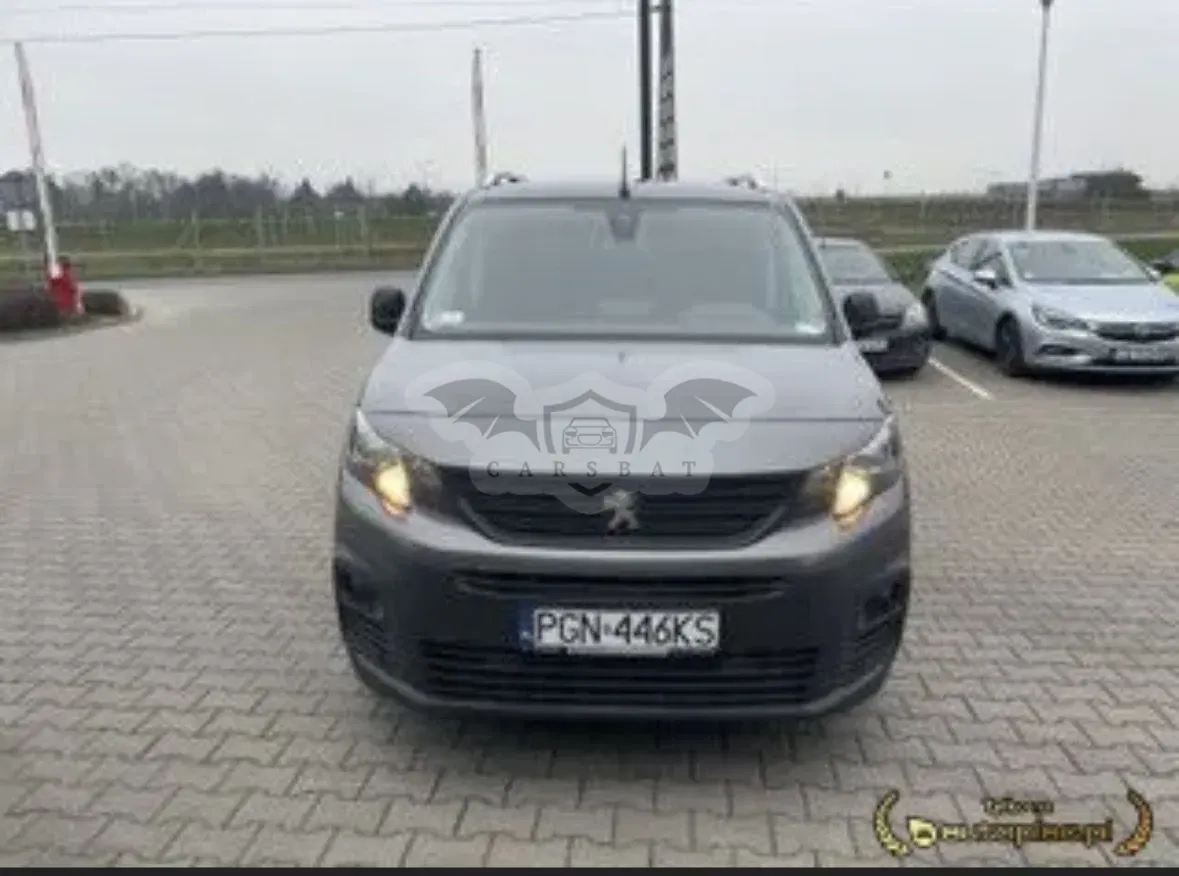 Peugeot Partner III L2 S&S Pro EAT8 (bryg.) 2020