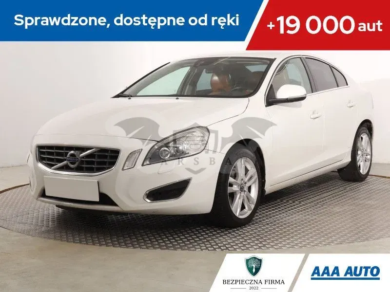 Volvo S60 II 2013