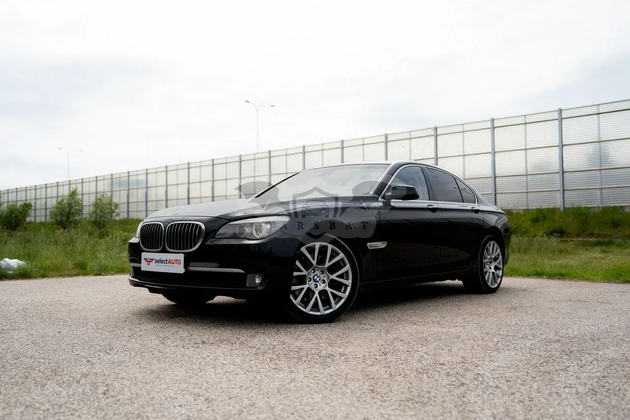 BMW 7 Series F01 2009