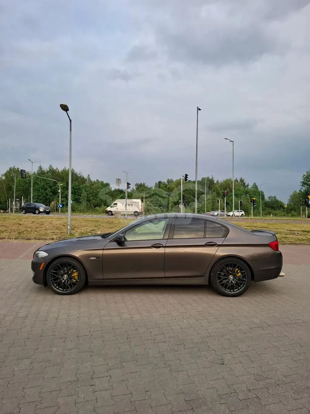 BMW 5 Series F10/F11 528i 2011