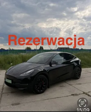 Tesla Model y 2023