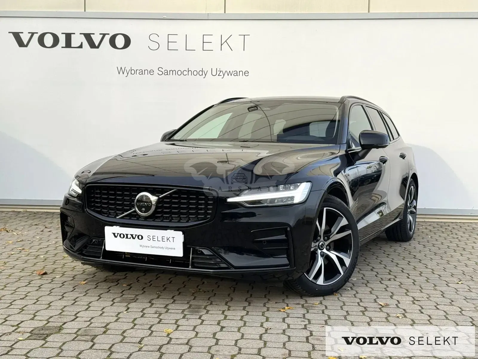 Volvo V60 II B4 B Plus Dark 2024