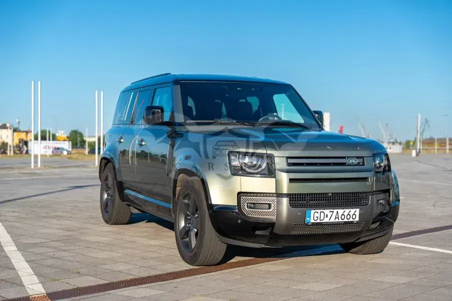 Land Rover Defender 3.0 D250 mHEV X-Dynamic SE 2022