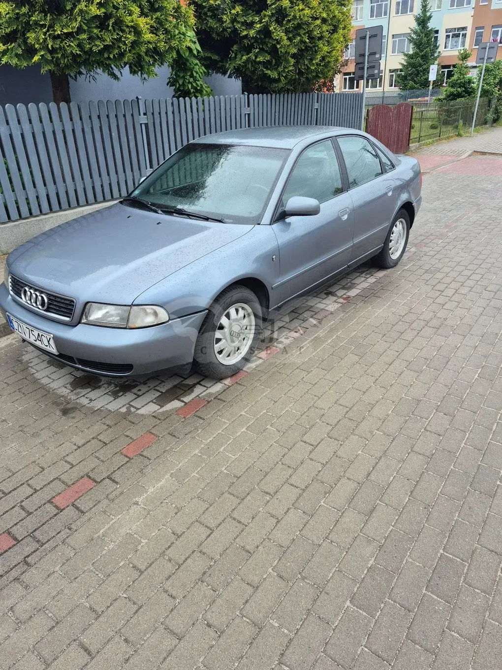 Audi A4 ver-1-6 1998
