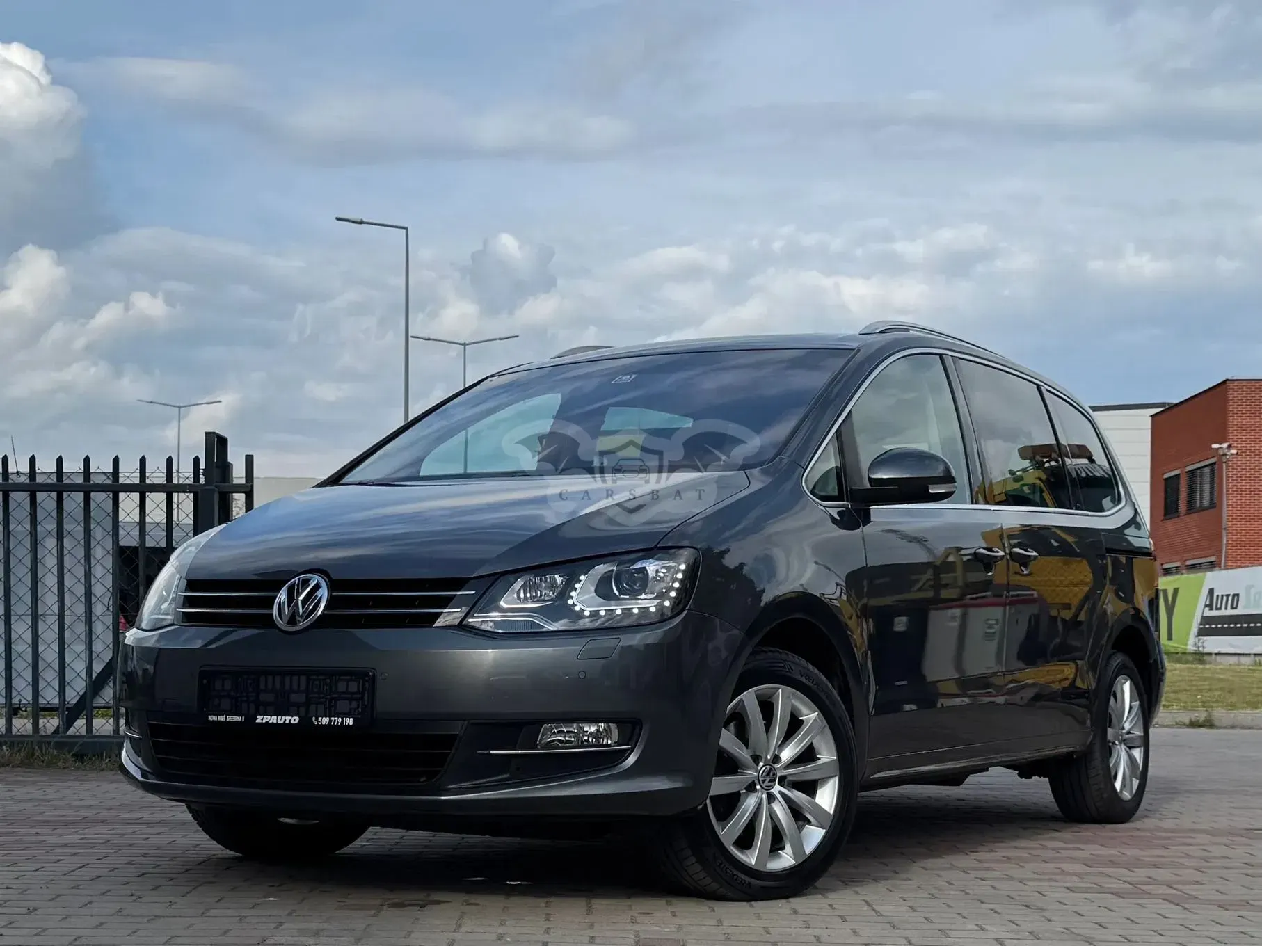 Volkswagen Sharan II 2.0 TDI 4Motion BlueMotion Technology Highline 2013